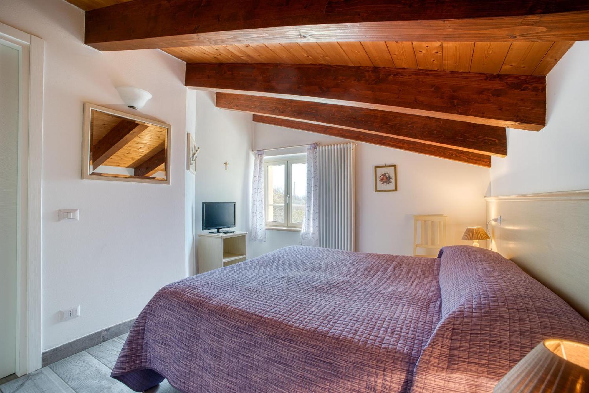 Casavacanzelemore - Casa Zoe Valfabbrica Esterno foto