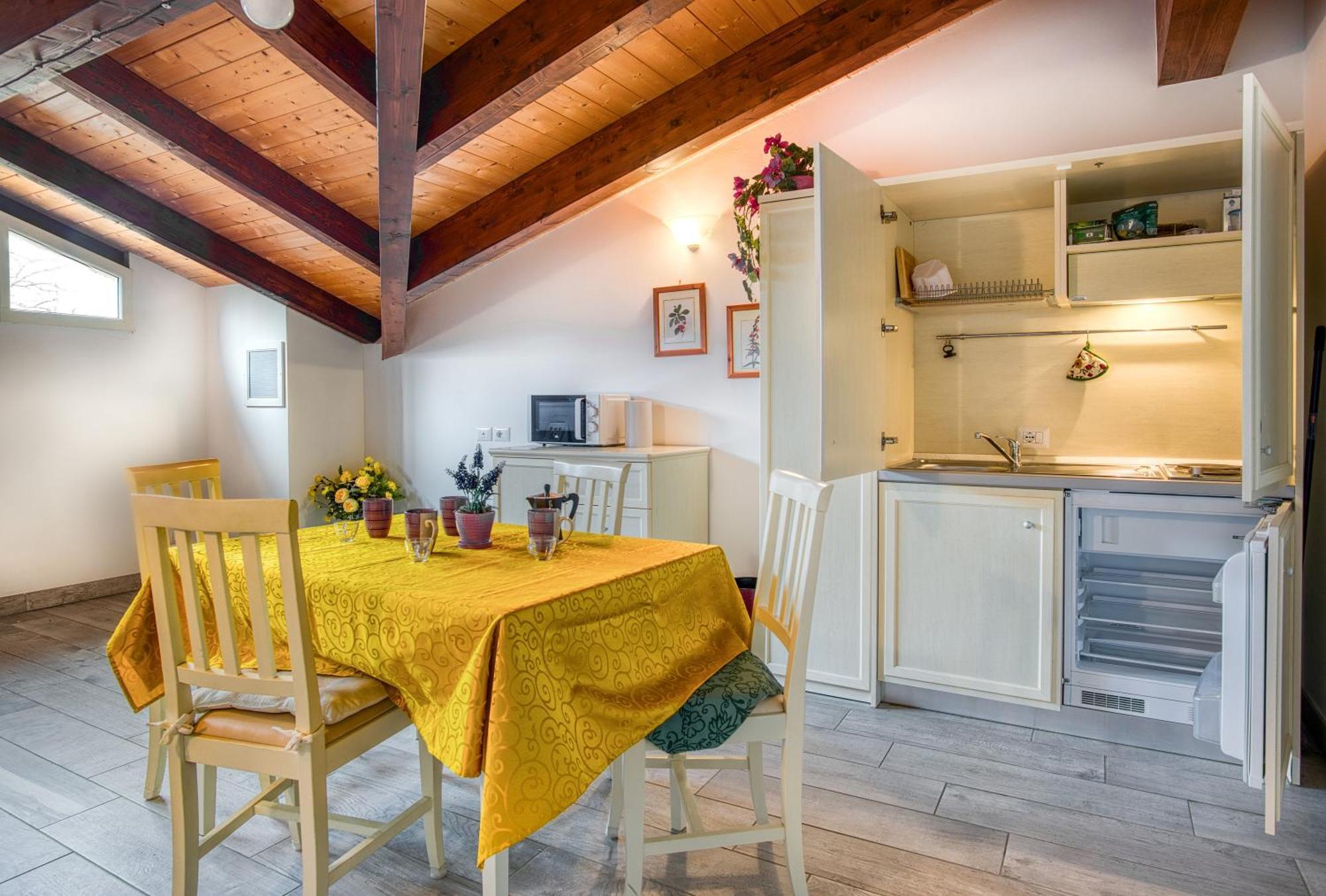 Casavacanzelemore - Casa Zoe Valfabbrica Esterno foto