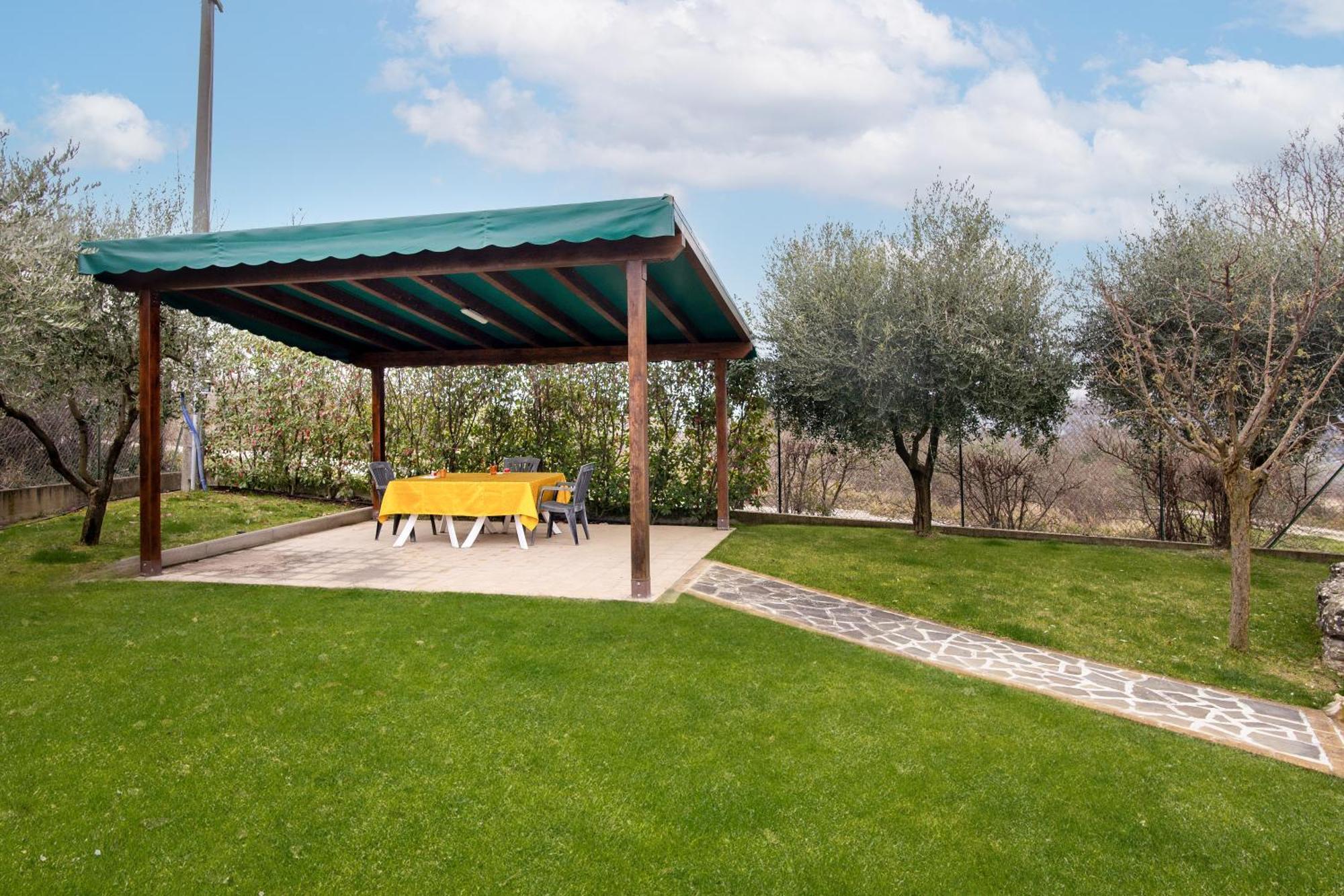 Casavacanzelemore - Casa Zoe Valfabbrica Esterno foto